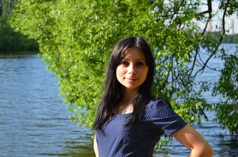 Живу и работаю в Москве, городе возможностей 💋 У меня чувственные руки и искусный язычок, готовые развлечь тебя до самого предела. Услышать твои стоны наслаждения - моя главная цель. Предлагаю самые разнообразные услуги, которые ты можешь себе представить - от классического массажа до интимных приключений. Отзывы моих довольных клиентов говорят сами за себя - я считаюсь одной из лучших в Москве. Так что, ты готов окунуться в мир блаженства и наслаждения? Сделай шаг к роскошной поблажке и выбери меня. Жду тебя, мой дорогой 💕 Анна